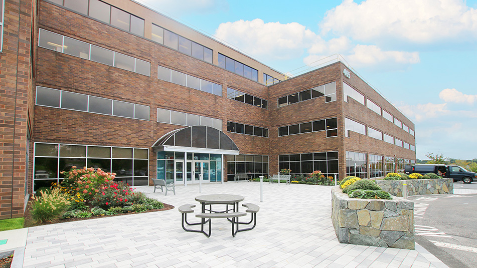 465 Waverley Road Waltham Sublease exterior