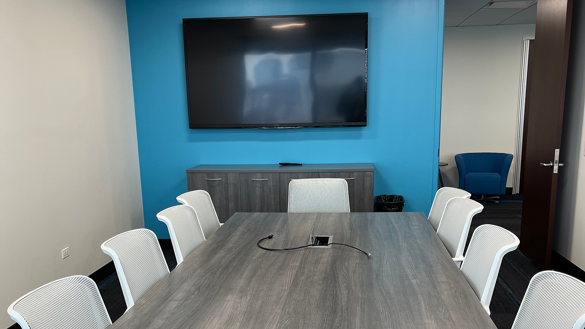1450 American Lane - Conference room with TV