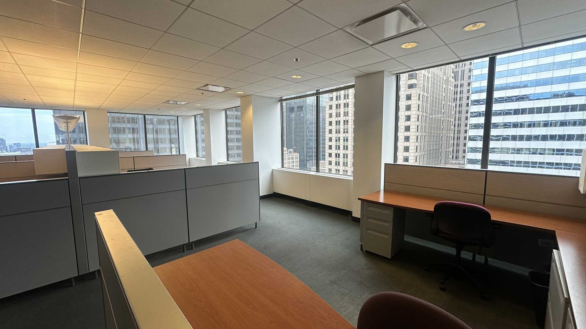 200 W Jackson cubicles in office with view of the city